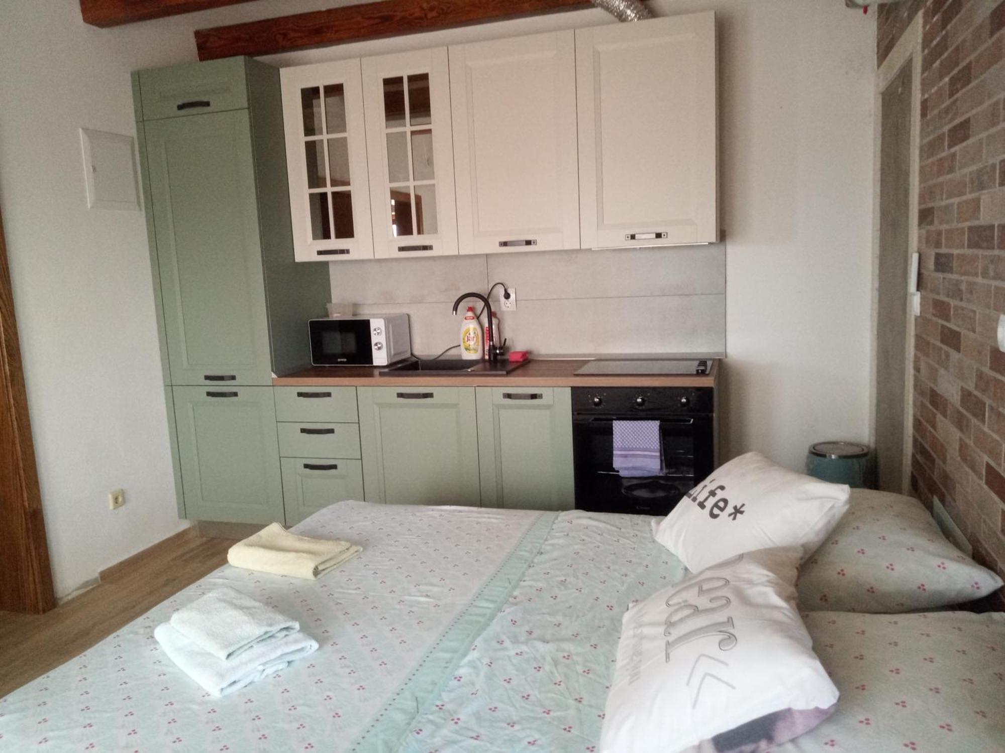 Studio Apartman Luka